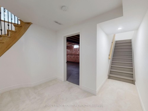 2238 Lyndhurst Drive, Oakville, ON - Indoor Photo Showing Other Room