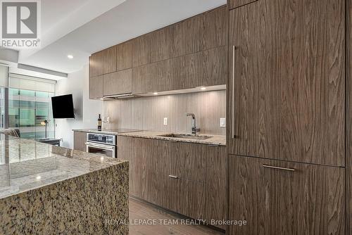 1509 - 101 Queen Street, Ottawa, ON - Indoor Photo Showing Kitchen