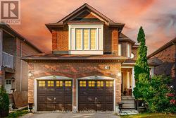 28 FALLSTAR CRESCENT  Brampton, ON L7A 2J6