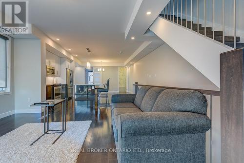 36 Ontario Street, Ottawa, ON - Indoor Photo Showing Living Room