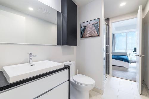 Salle de bains - 902-1188 Rue St-Antoine O., Montréal (Ville-Marie), QC - Indoor Photo Showing Bathroom