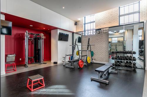 Salle d'exercice - 902-1188 Rue St-Antoine O., Montréal (Ville-Marie), QC - Indoor Photo Showing Gym Room