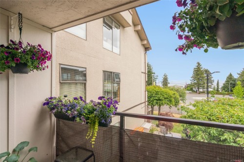 201-309 Morison Ave, Parksville, BC - Outdoor With Exterior