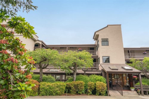 201-309 Morison Ave, Parksville, BC - Outdoor