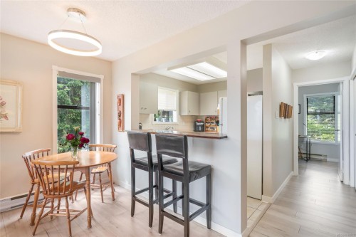 201-309 Morison Ave, Parksville, BC - Indoor Photo Showing Dining Room