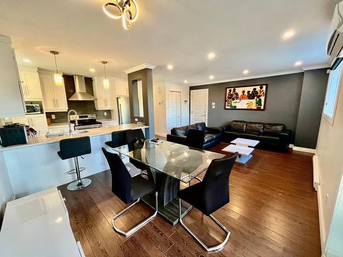 Dining room - 701-147 Rue Principale, Saint-Basile-Le-Grand, QC - Indoor