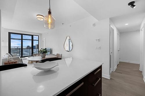 Kitchen - 2206-628 Rue St-Jacques, Montréal (Ville-Marie), QC - Indoor Photo Showing Other Room