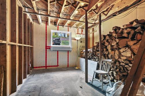 Rangement - 131 Rg St-Pierre, Saint-Jean-De-Matha, QC - Indoor Photo Showing Basement