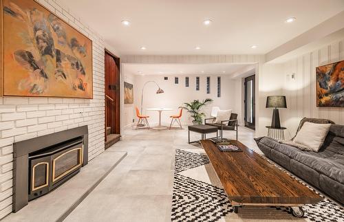 Sous-sol - 66 Av. Mcnider, Montréal (Outremont), QC - Indoor Photo Showing Living Room With Fireplace