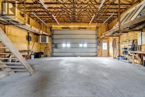10350 Richardson Sideroad, Tilbury West, ON - Indoor Photo Showing Garage