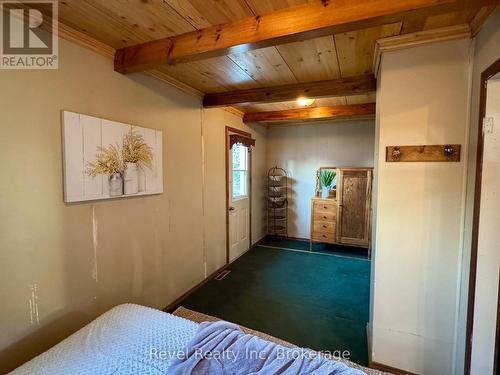 2816 Chiswick Line, Chisholm, ON - Indoor Photo Showing Bedroom