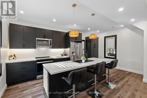 15 Queen Street E, Minto, ON - Indoor Photo Showing Kitchen With Upgraded Kitchen