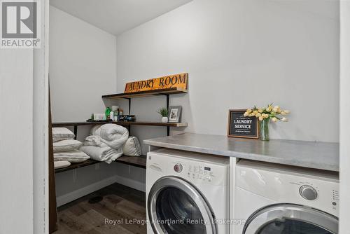 15 Queen Street E, Minto, ON - Indoor Photo Showing Laundry Room