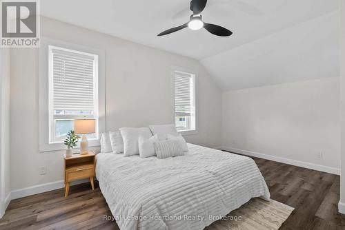 15 Queen Street E, Minto, ON - Indoor Photo Showing Bedroom