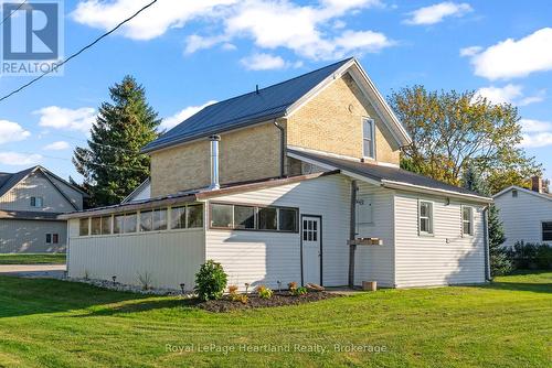 15 Queen Street E, Minto, ON - Outdoor