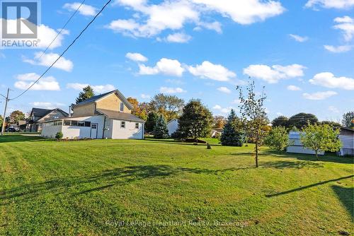 15 Queen Street E, Minto, ON - Outdoor