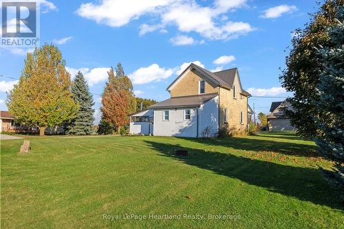 15 Queen Street E, Minto, ON - Outdoor