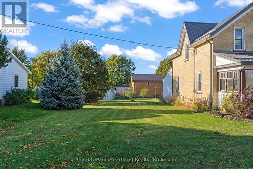 15 Queen Street E, Minto, ON - Outdoor