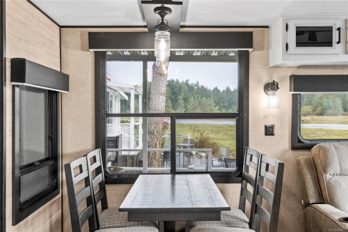 208-200 Corfield St, Parksville, BC 