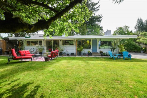 4740 Island Hwy North, Courtenay, BC 