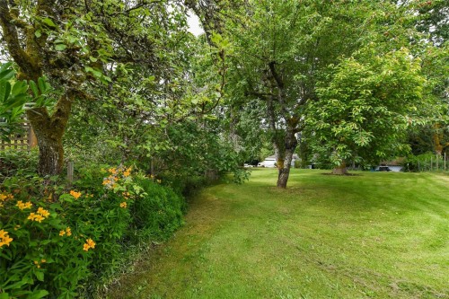 4740 Island Hwy North, Courtenay, BC 