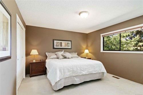 966 Jenkins Ave, Langford, BC 