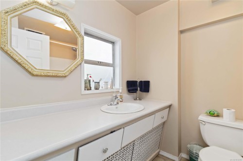 966 Jenkins Ave, Langford, BC 