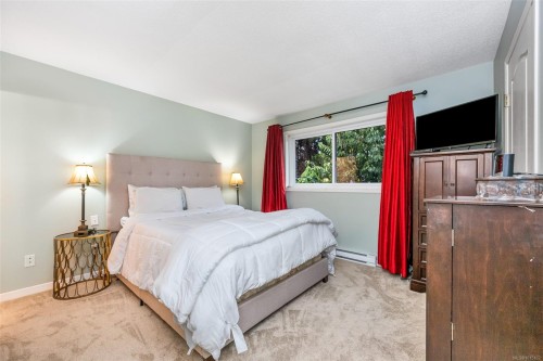 1047 Marchmont Rd, Duncan, BC 