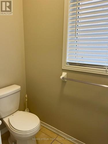 1261 Blencowe Crescent, Newmarket, ON - Indoor Photo Showing Bathroom