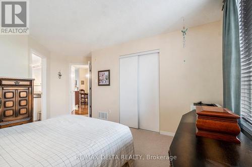 6 - 2086 Valin Street, Ottawa, ON - Indoor Photo Showing Bedroom