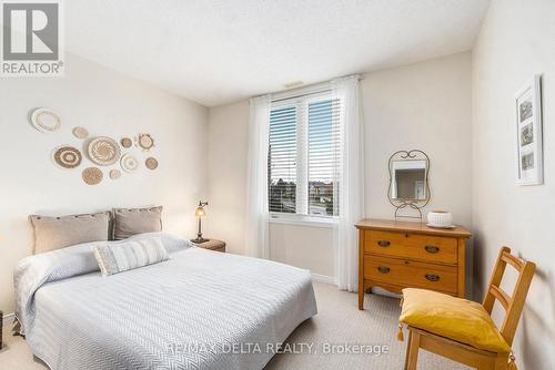 6 - 2086 Valin Street, Ottawa, ON - Indoor Photo Showing Bedroom