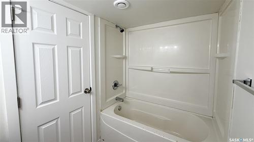 1924 Montreal Street, Regina, SK - Indoor Photo Showing Bathroom