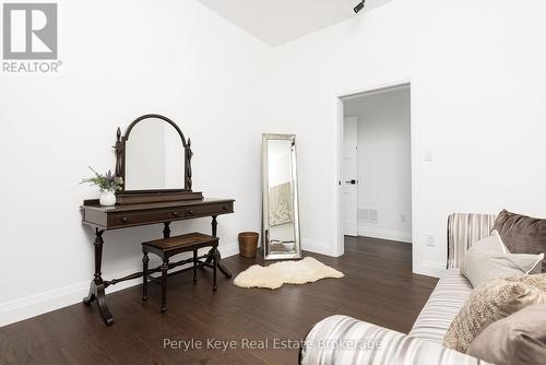 Primary Walk-in Clos - 86 Claren Crescent, Huntsville (Stisted), ON - Indoor