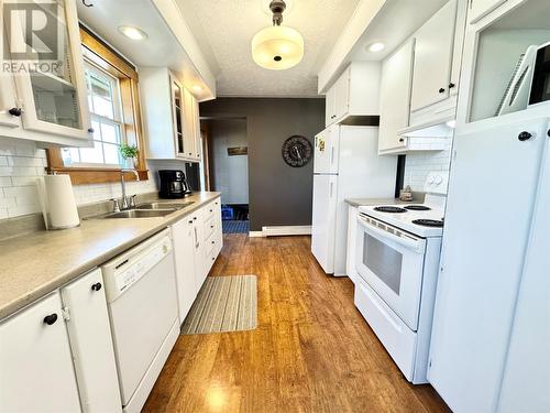 96 Main Street N, Glovertown, NL - Indoor Photo Showing Kitchen With Double Sink