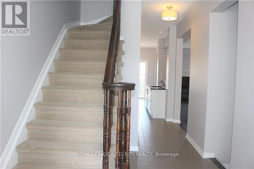 634 Pepperville Crescent, Ottawa, ON - Indoor Photo Showing Other Room