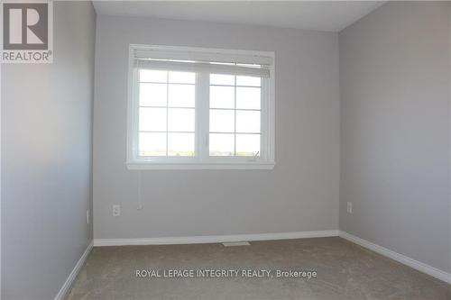 Bedroom 1 - 634 Pepperville Crescent, Ottawa, ON - Indoor Photo Showing Other Room