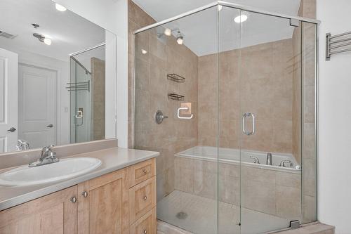 Salle de bains - 202-551 Rue De La Montagne, Montréal (Ville-Marie), QC - Indoor Photo Showing Bathroom