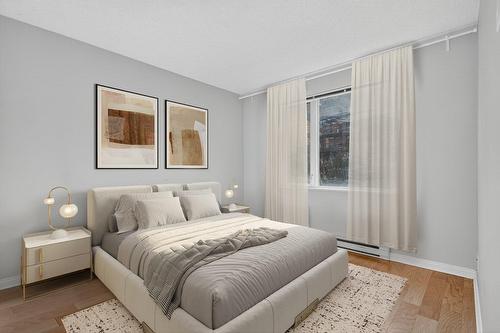 Chambre à coucher - 202-551 Rue De La Montagne, Montréal (Ville-Marie), QC - Indoor Photo Showing Bedroom