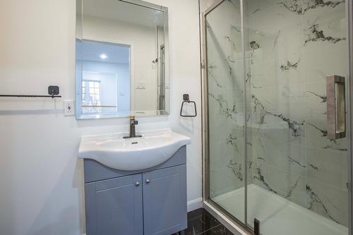 Bathroom - 512 Ch. Des Boisés, Mont-Tremblant, QC - Indoor Photo Showing Bathroom