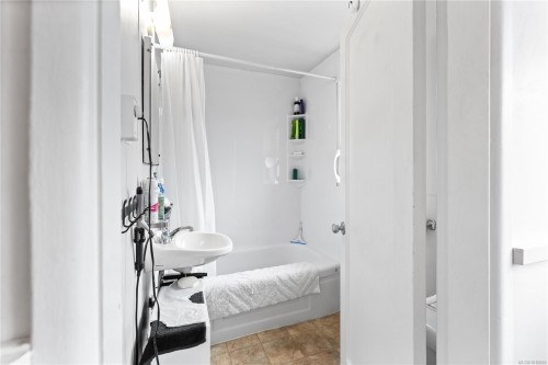 609 Milton St, Nanaimo, BC 