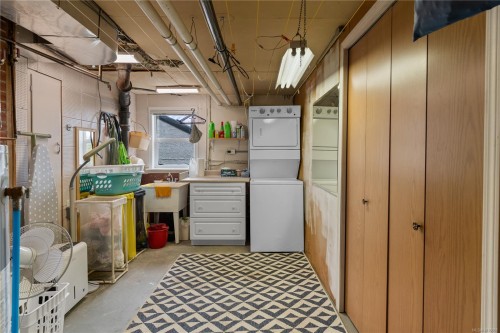 609 Milton St, Nanaimo, BC 