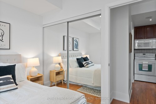 2645-35 Viking Lane, Toronto, ON - Indoor Photo Showing Bedroom