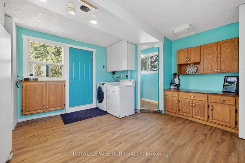 1069 Haldimand 66 Road, Haldimand, ON - Indoor Photo Showing Laundry Room