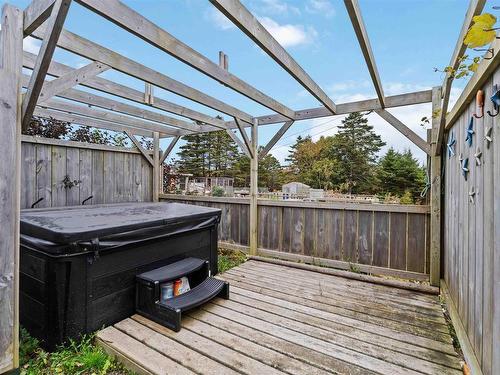 31 Overcove Road, Freeport, NS 