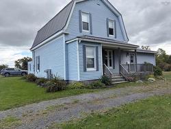 21 Oak Street  Pictou, NS B0K 1H0
