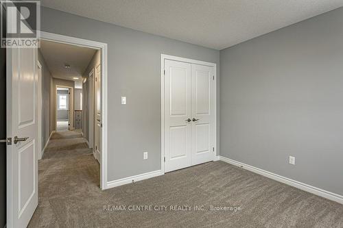 1596 Noah Bend, London North (North I), ON - Indoor Photo Showing Other Room