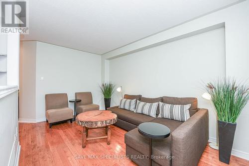 614 Lumberton Crescent, Mississauga, ON - Indoor Photo Showing Other Room