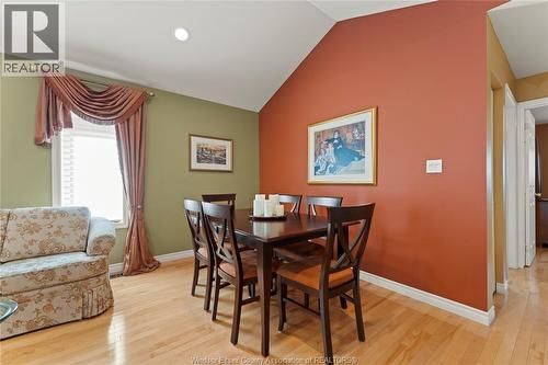 11255 Timber Bay Crescent, Windsor, ON - Indoor Photo Showing Dining Room