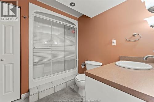11255 Timber Bay Crescent, Windsor, ON - Indoor Photo Showing Bathroom