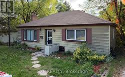 1914 LIVERPOOL ROAD  Pickering, ON L1V 1W5